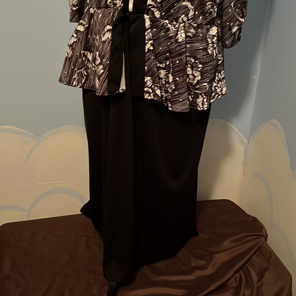 Jenny Petites one piece black and white blouse/skirt dress, size 18, $15 - Picture 3 of 8